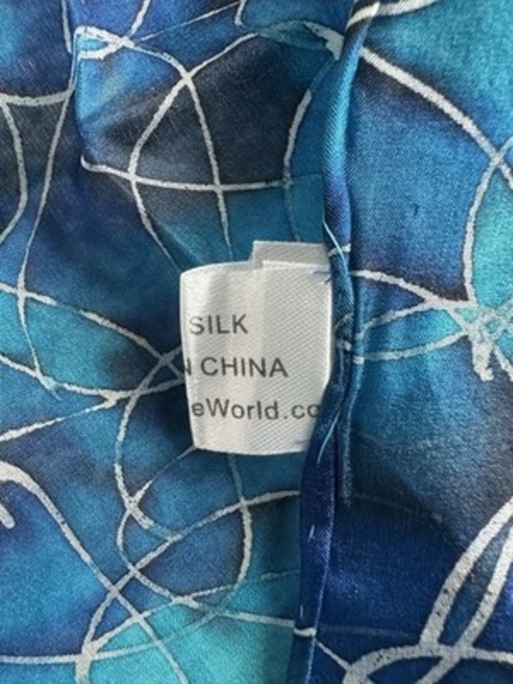 Invisible World Women's 100% Silk Hand Painted Floral Scarf Blue 16”x54” New - Picture 7 of 7
